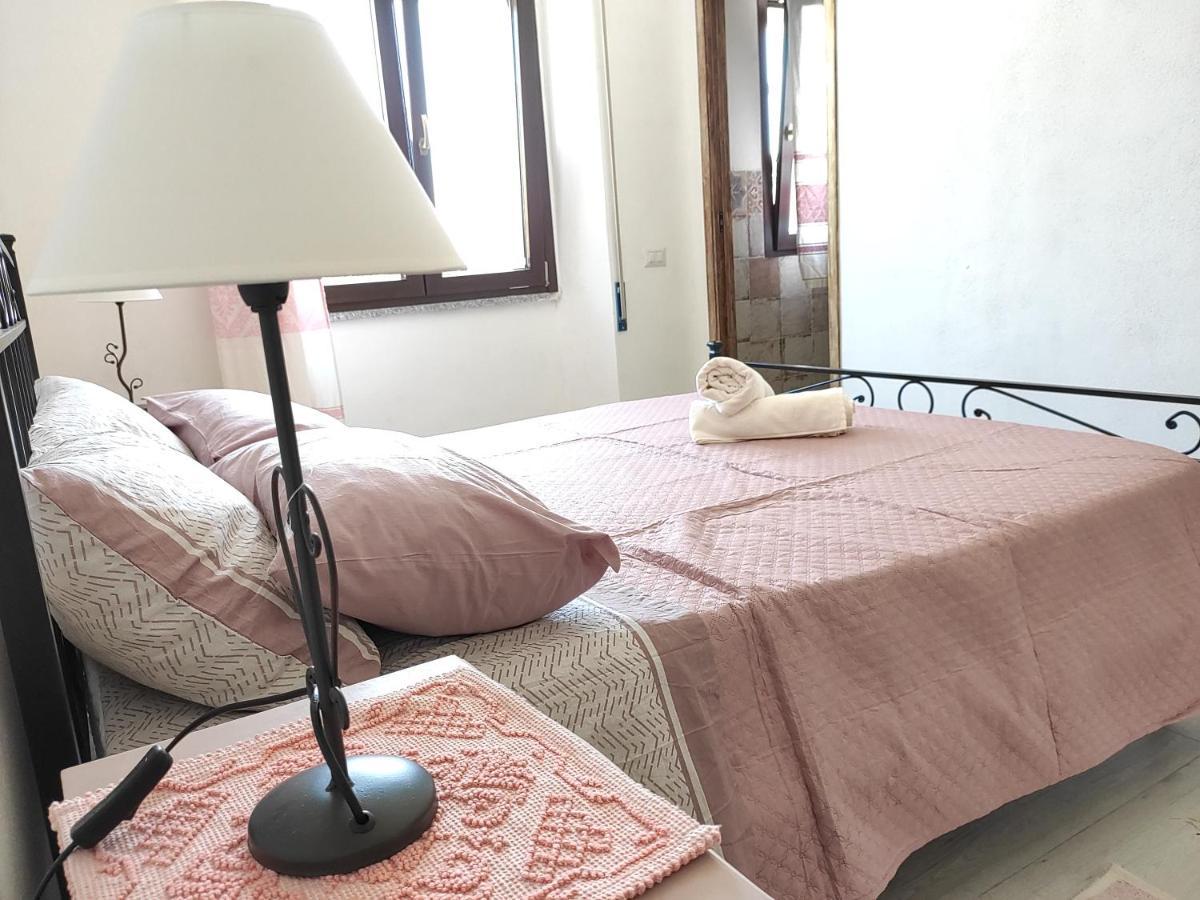 L'Ajaccio B&B La Maddalena  Ngoại thất bức ảnh